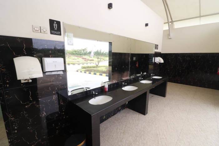 Toilet dan tempat wudhu Al Azhar Memorial Garden
